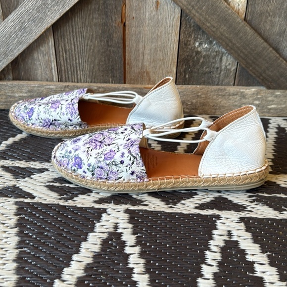 * NWOT* Mago| Floral Leather Espadrilles - Picture 3 of 6